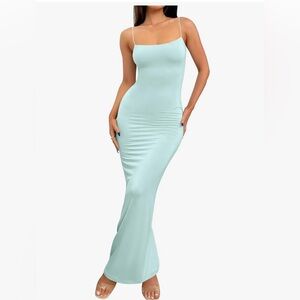 Elegant Mint Green Maxi Dress 🧚🏼
